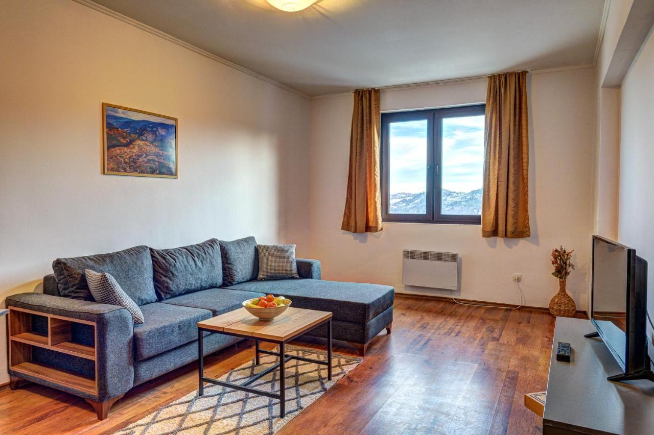 Aparthotel Silver Hills Free Parking 스몰랸 외부 사진