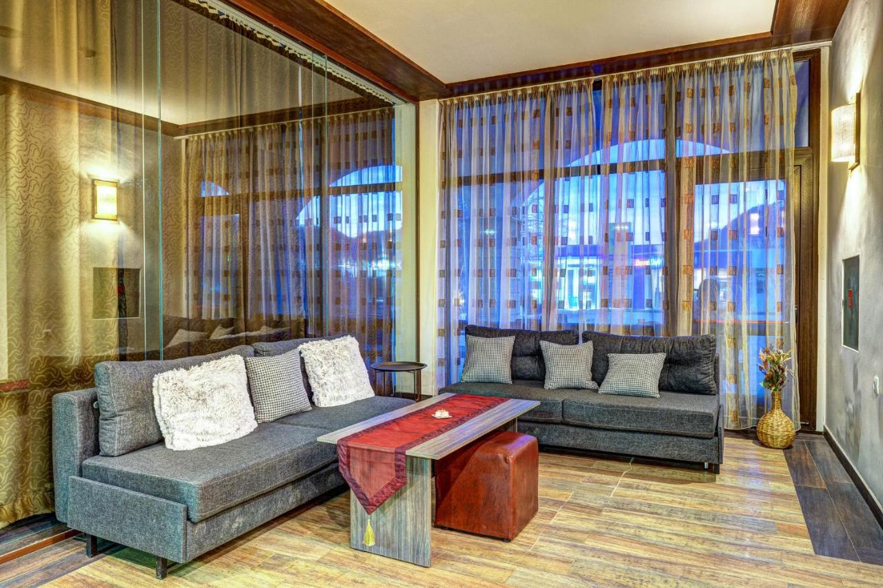 Aparthotel Silver Hills Free Parking 스몰랸 외부 사진