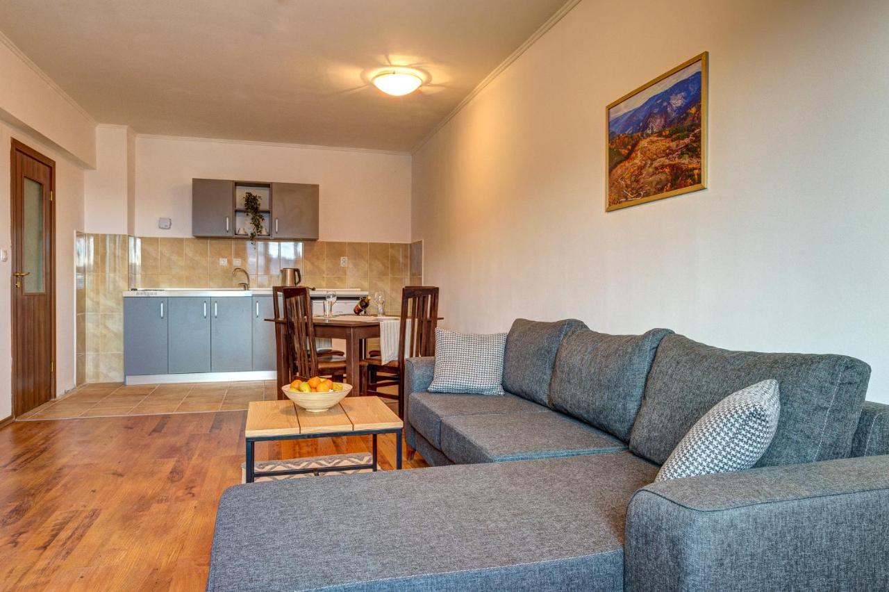 Aparthotel Silver Hills Free Parking 스몰랸 외부 사진