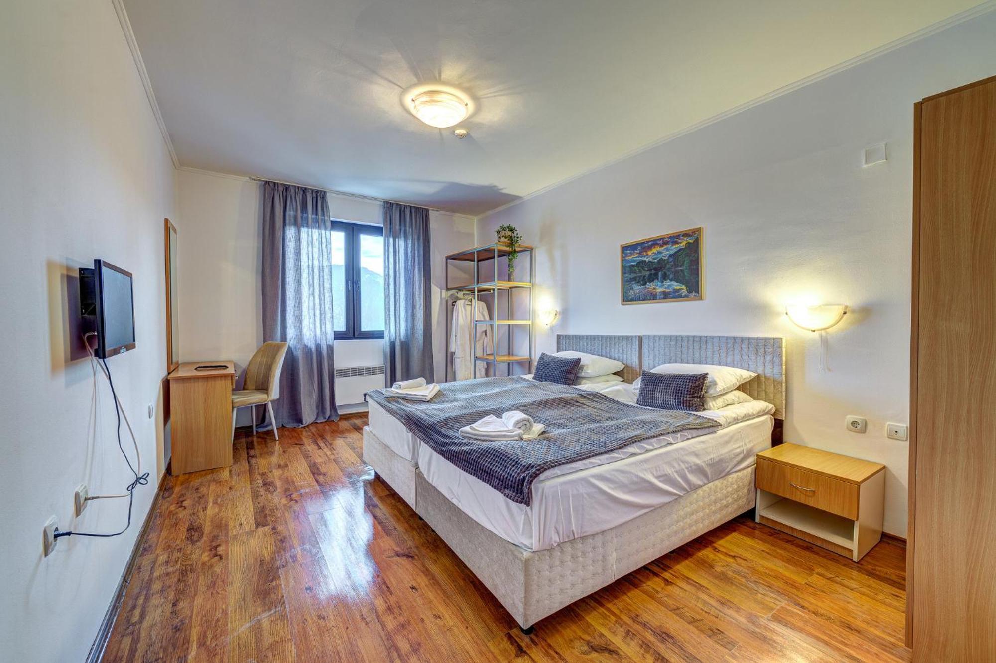 Aparthotel Silver Hills Free Parking 스몰랸 외부 사진